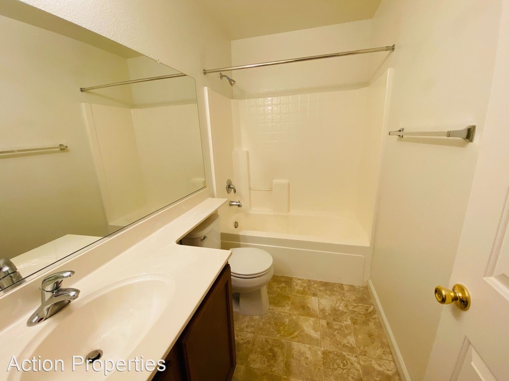 1307 Esplanade Circle - Photo 15