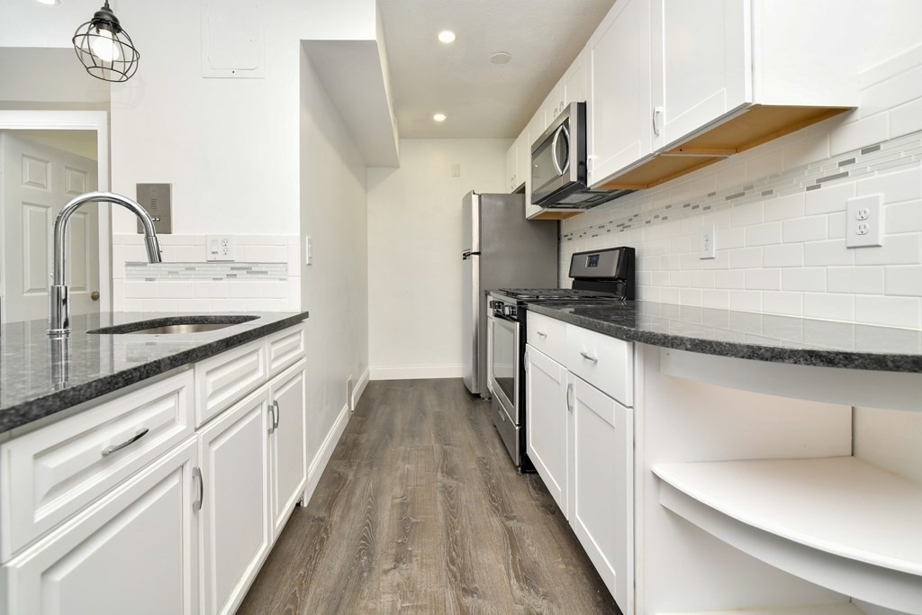 800 Hyde Park Avenue - Photo 3