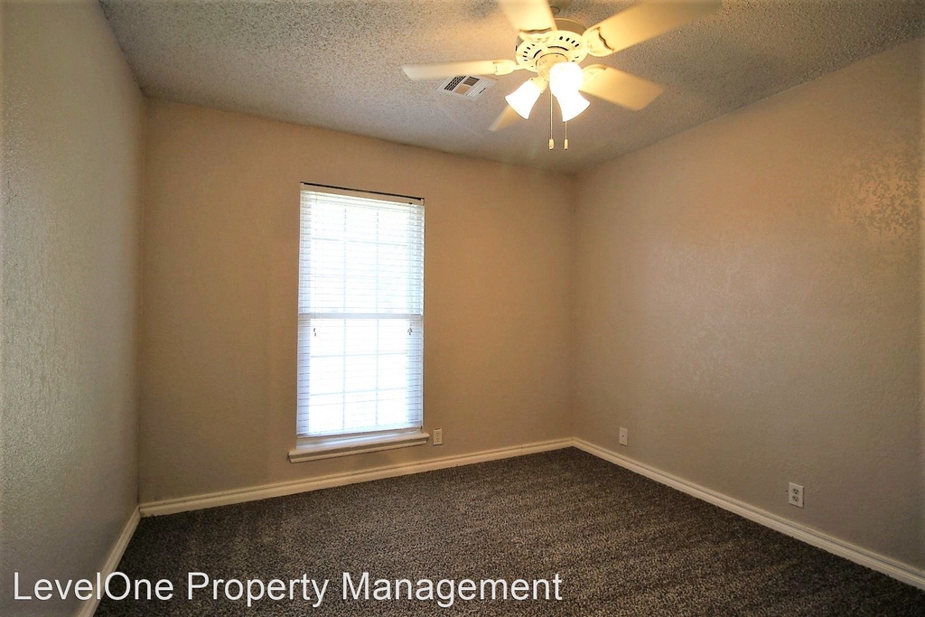 2108 Rockypoint Drive - Photo 8