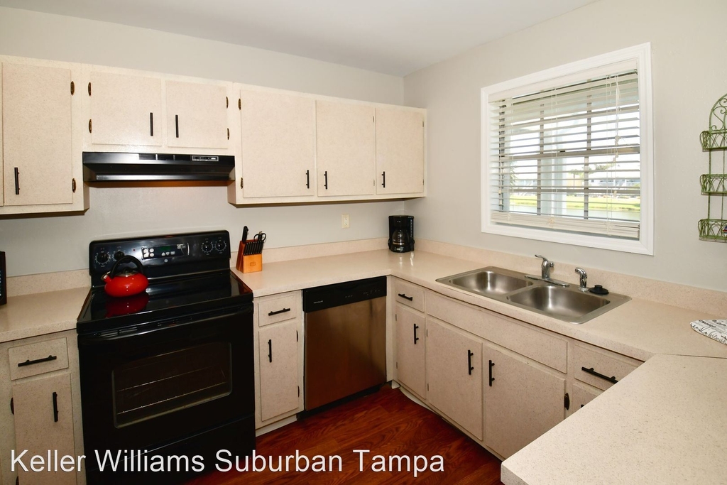 204 Pompano Dr Se Unit D - Photo 14