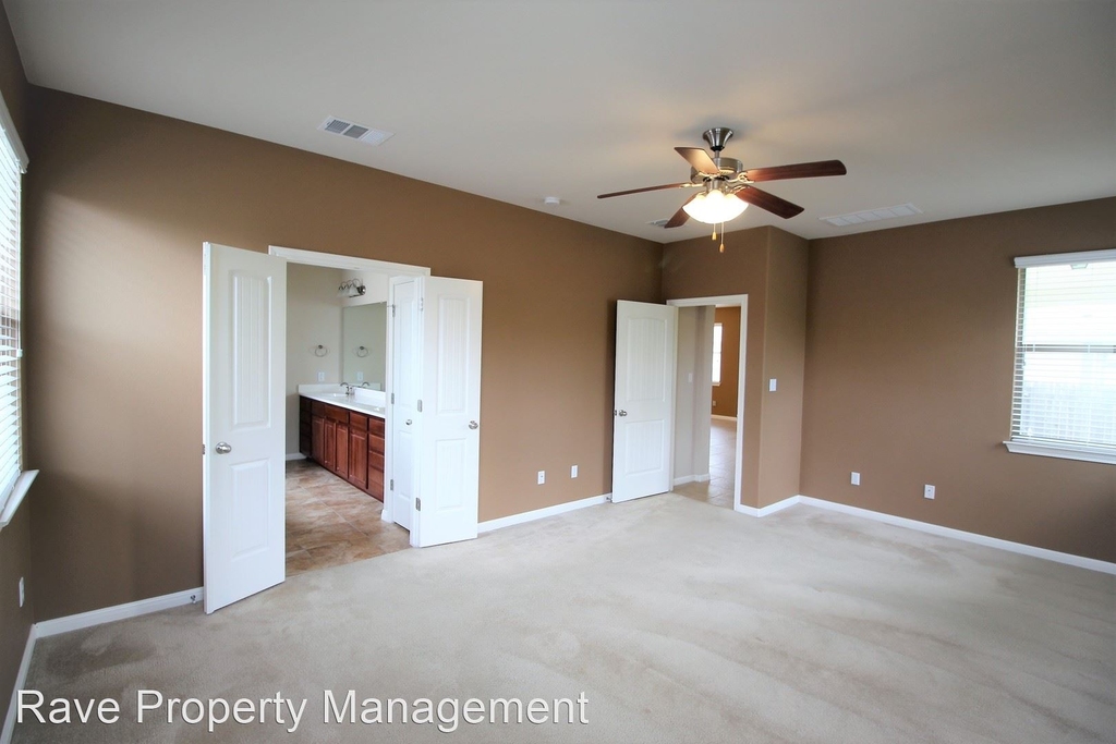 2110 Constellation Drive - Photo 12