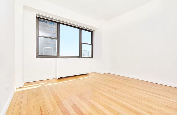 345 East 80th Street - Photo 6