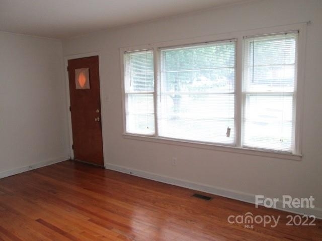 1536 Russell Avenue - Photo 2