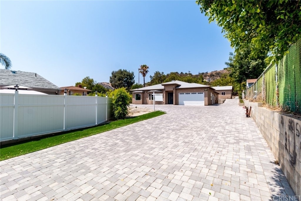 10317 La Tuna Canyon Road - Photo 2