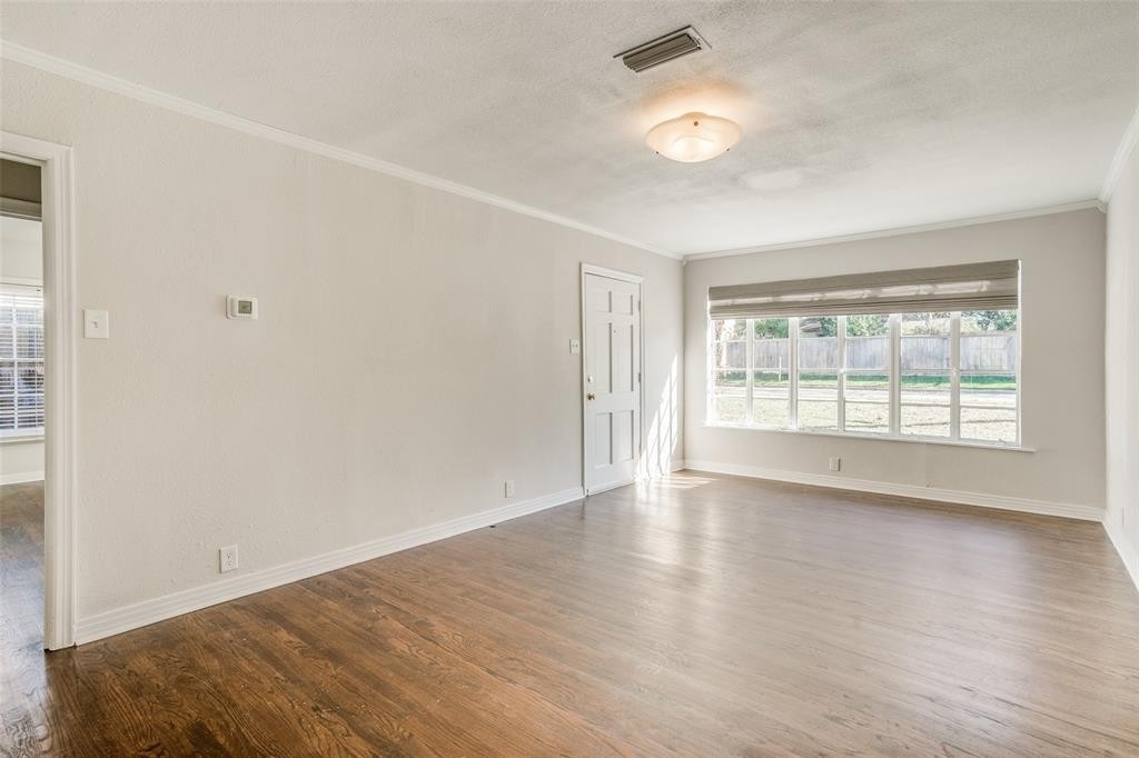 6711 Santa Fe Avenue - Photo 2