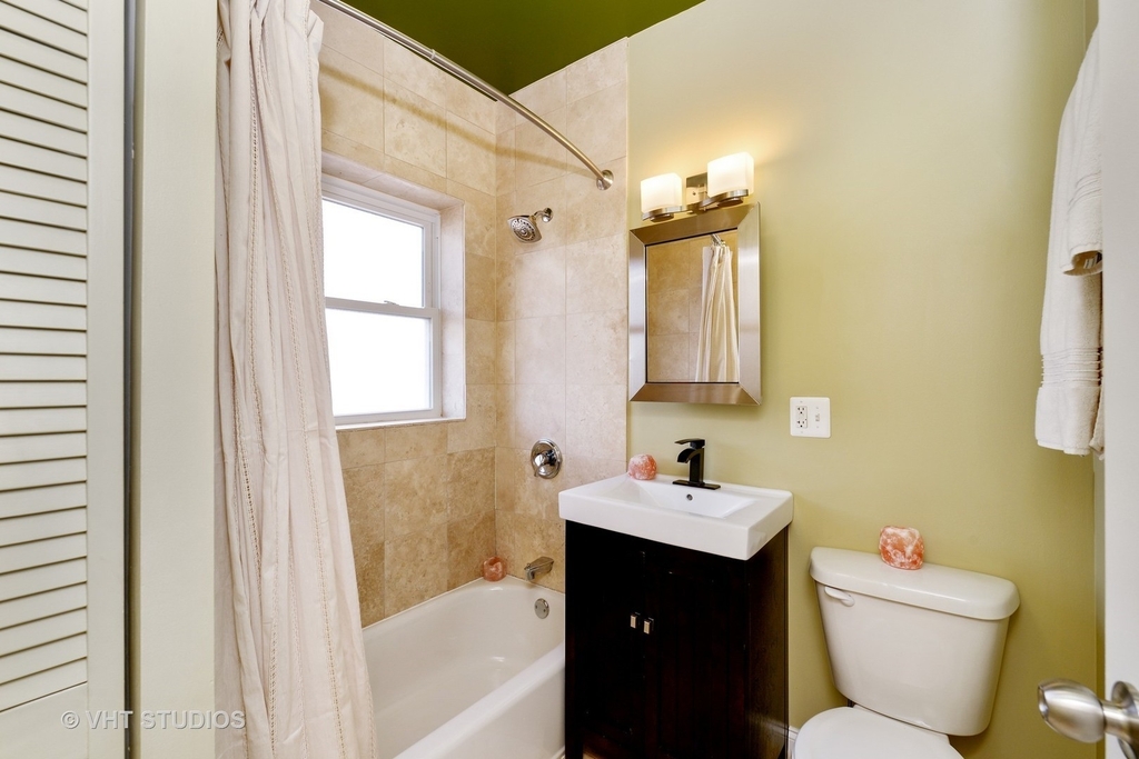 4334 N Sacramento Avenue - Photo 8