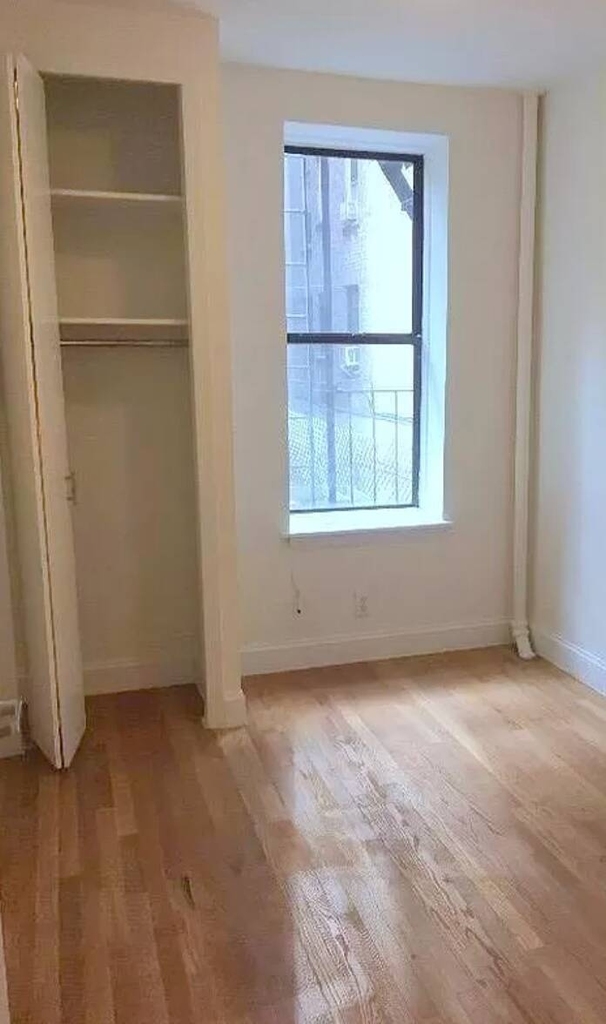 334 East 78th St - Photo 2