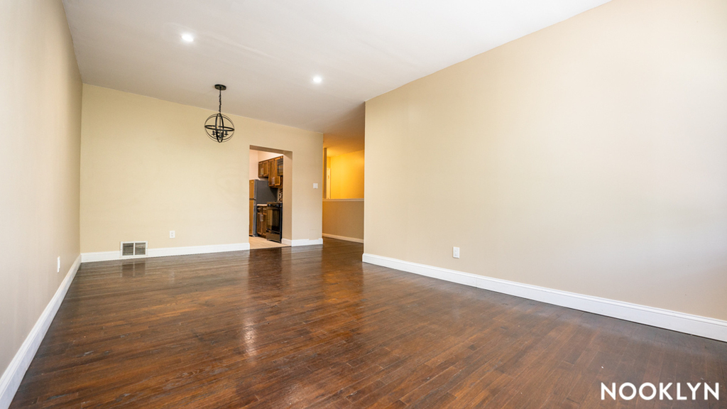 152A Saratoga Avenue - Photo 5