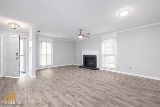 1140 Moorestown Circle - Photo 2