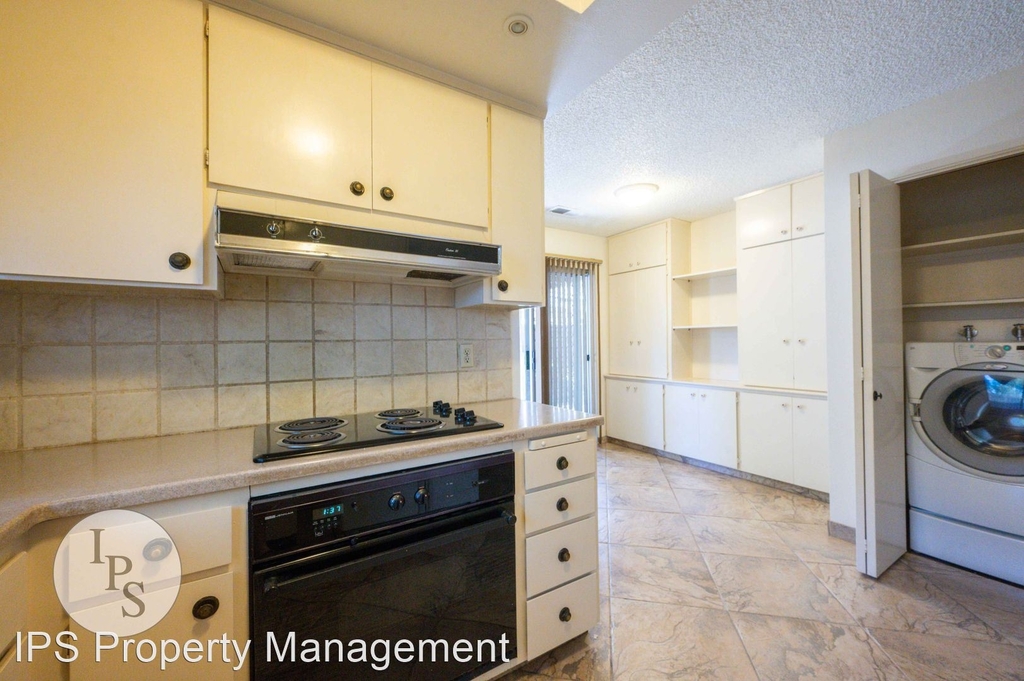 3770 W. Barstow Ave., Apt #154 - Photo 8