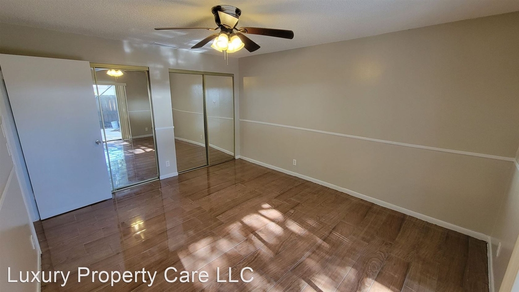 8887 Thumbwood Circle Unit D - Photo 11