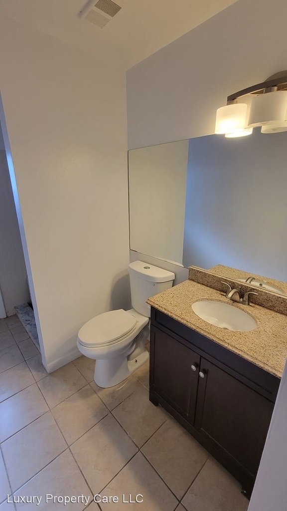 8887 Thumbwood Circle Unit D - Photo 12