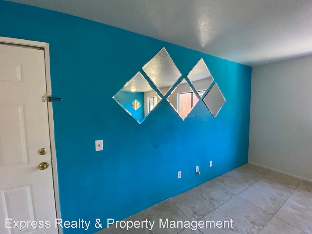 1515 N Sierra Way - Photo 2