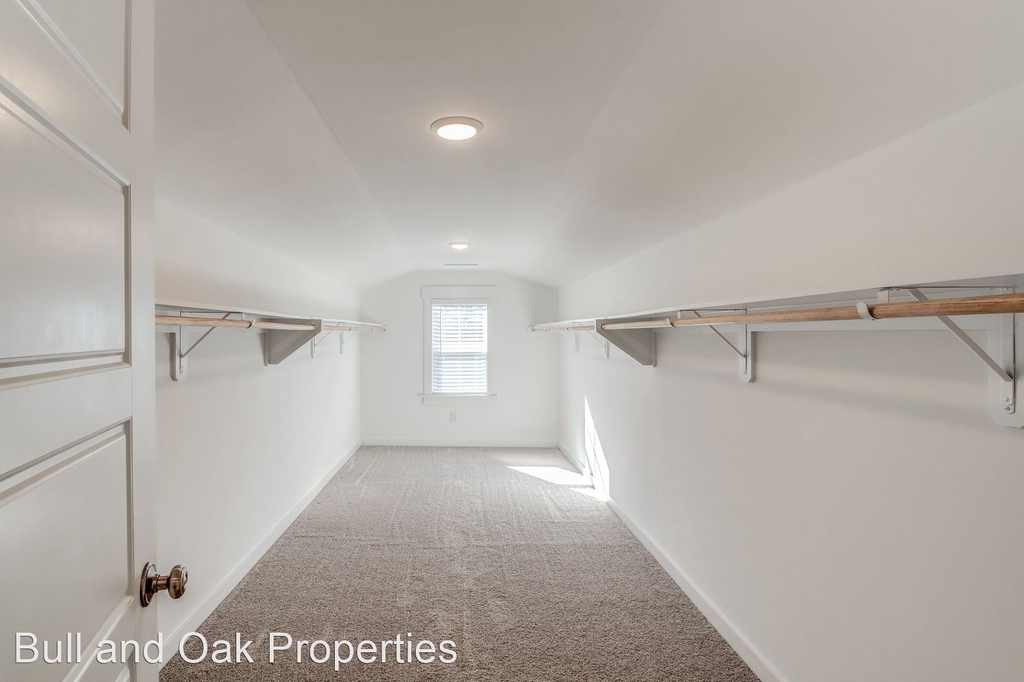 470 Triumph Lane - Photo 10