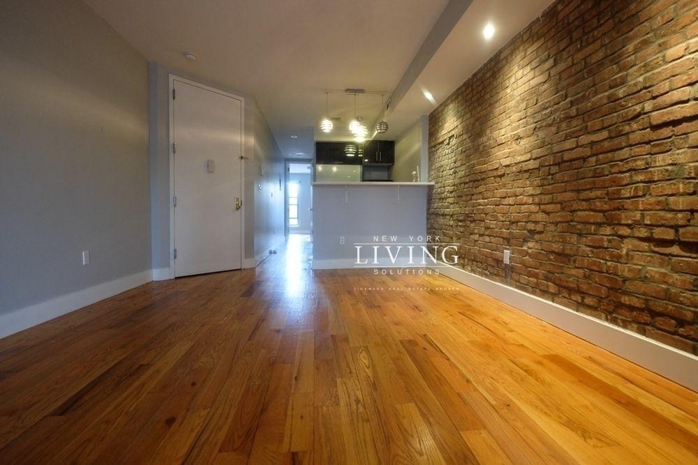 634 Wilson Avenue - Photo 4