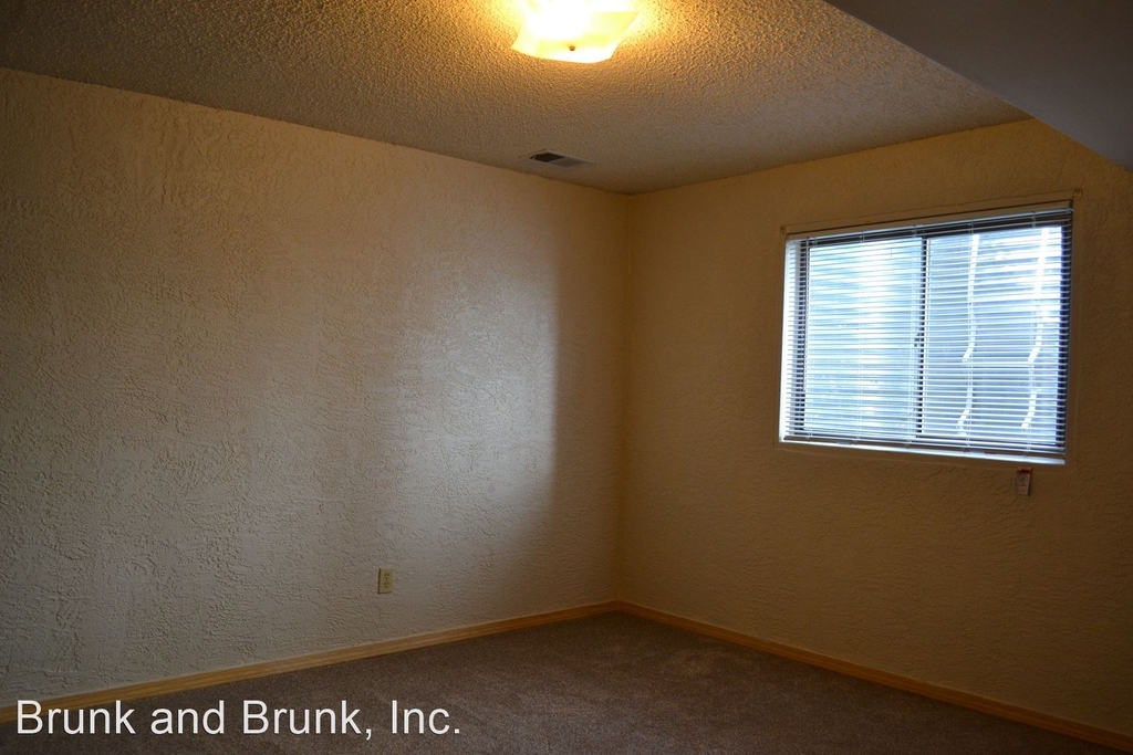 7815 Conifer Drive - Photo 22