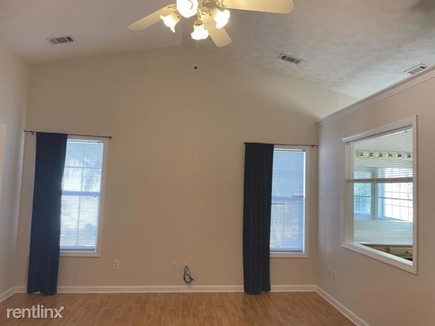 2920 Forest Close Drive - Photo 17