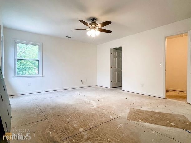 665 Corbin Lake Court - Photo 48