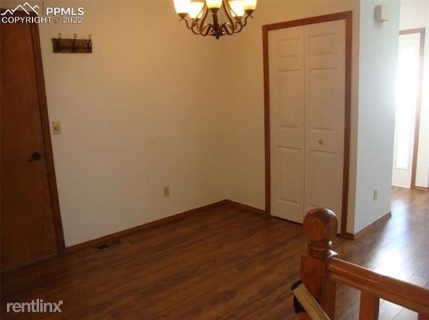 2424 Elite Terrace - Photo 16