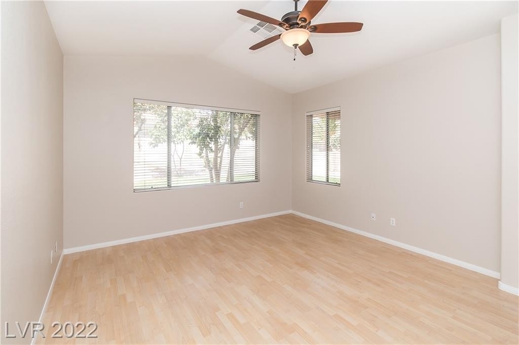 2042 Hobbyhorse Avenue - Photo 32