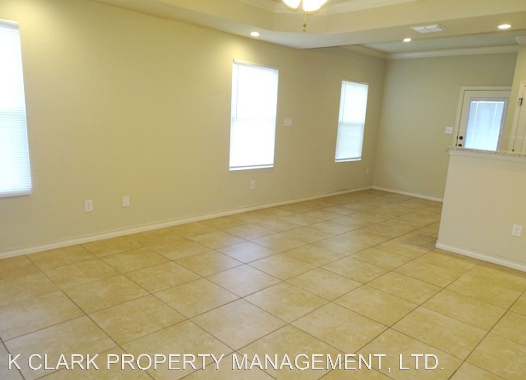 7054 Lakeview Dr #101 - Photo 8