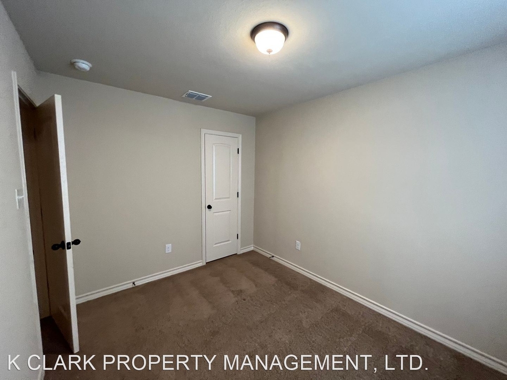 7010 Donovan Way #103 - Photo 26