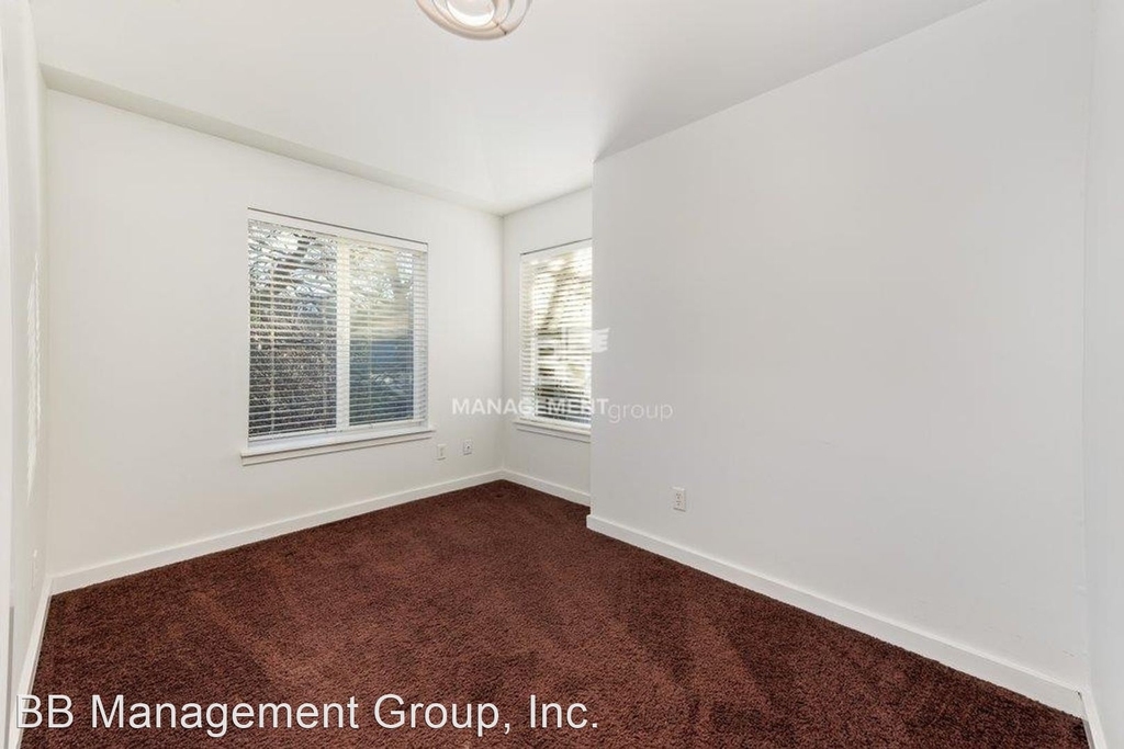 216 Ne Fremont Street - Photo 13