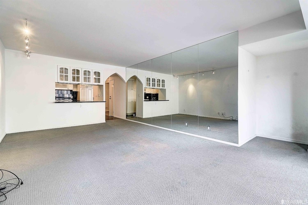 1177 California Street - Photo 4