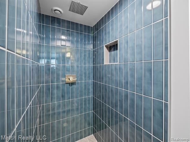 627 W Alexandrine Street - Photo 53