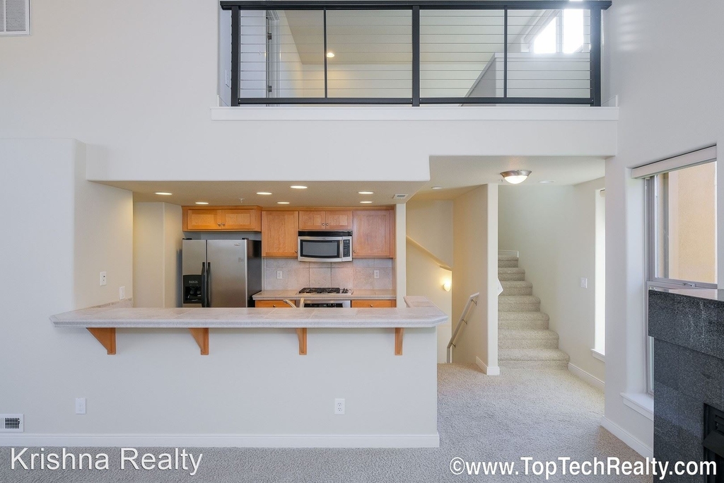 6249 Ne Carillion Dr. Unit 201 - Photo 1