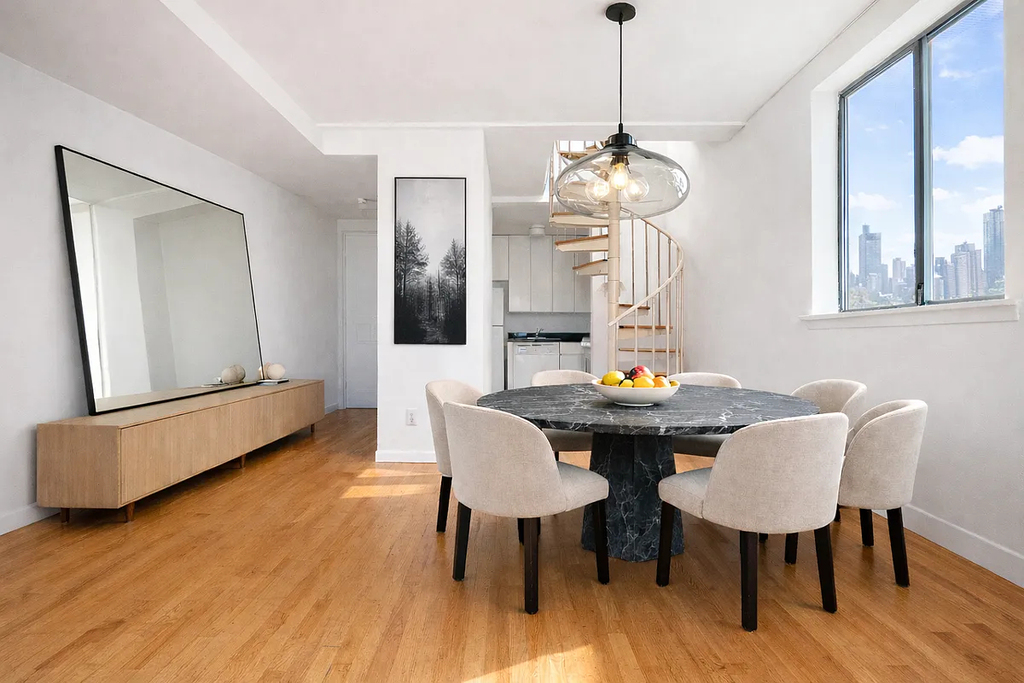 259 Elizabeth Street - Photo 3