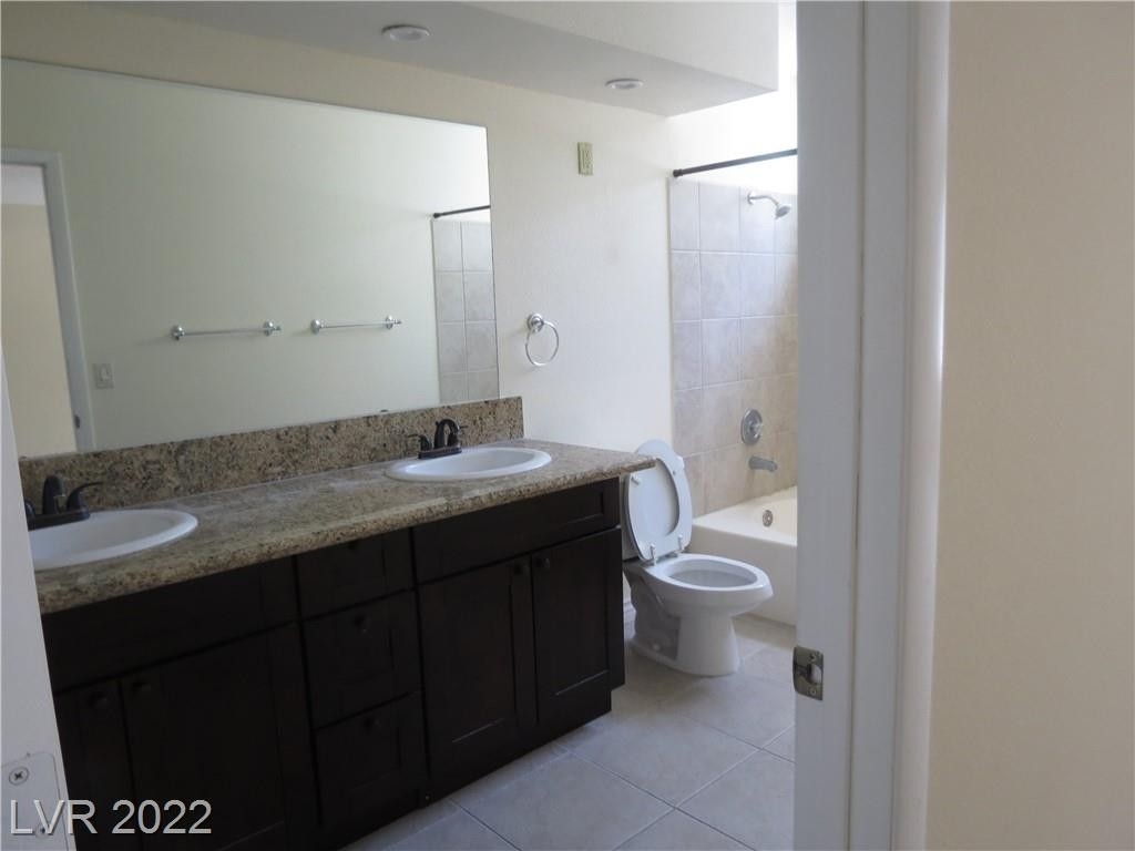 9025 Crystal Glass Drive - Photo 12