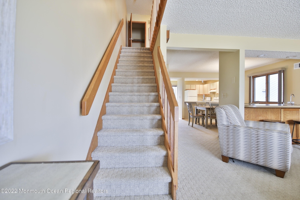 21 Brown Avenue - Photo 9