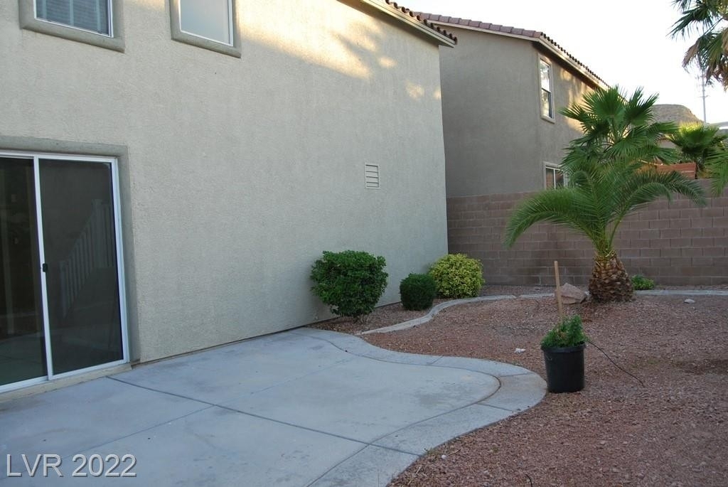 5950 Tinazzi Way - Photo 24