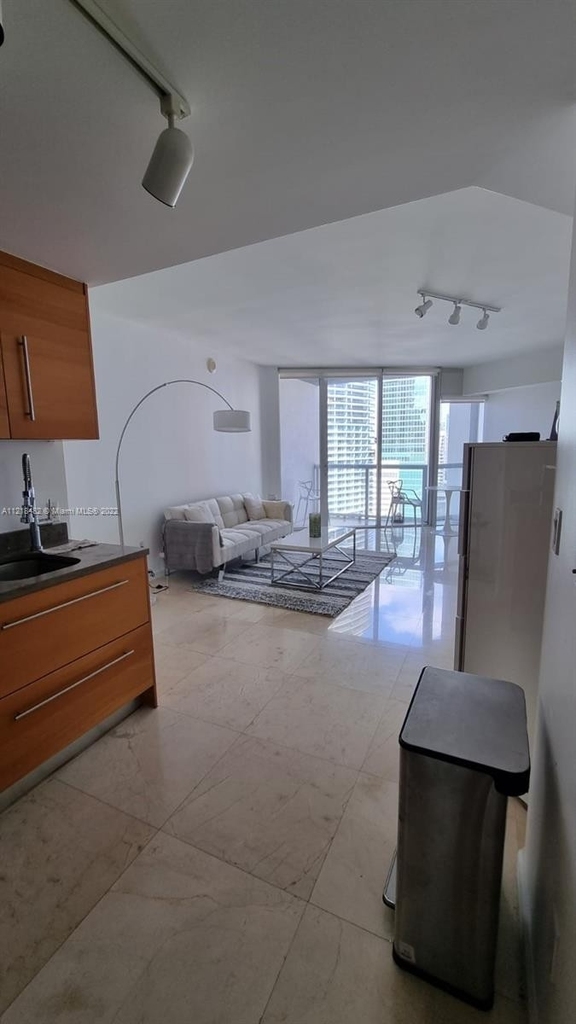 475 Brickell Av - Photo 2