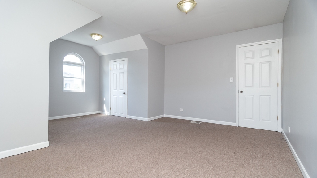 1148 W Addison Street - Photo 11