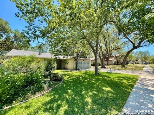 8910 Brightwater - Photo 1