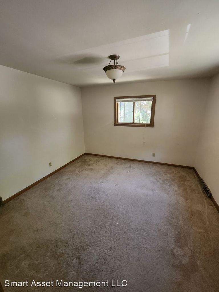 13200 W Bluemound Road - Photo 6