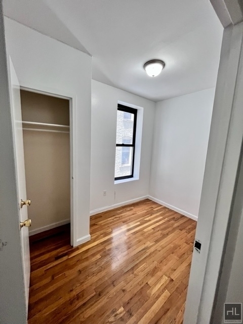 West 136 Street - Photo 2