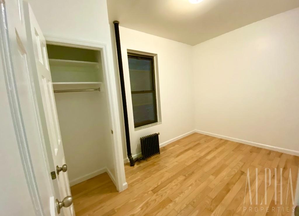 109 Ludlow Street - Photo 2