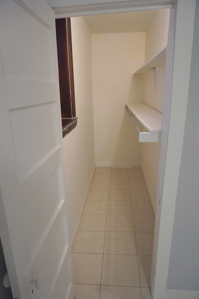 2649 W Walton Street - Photo 7