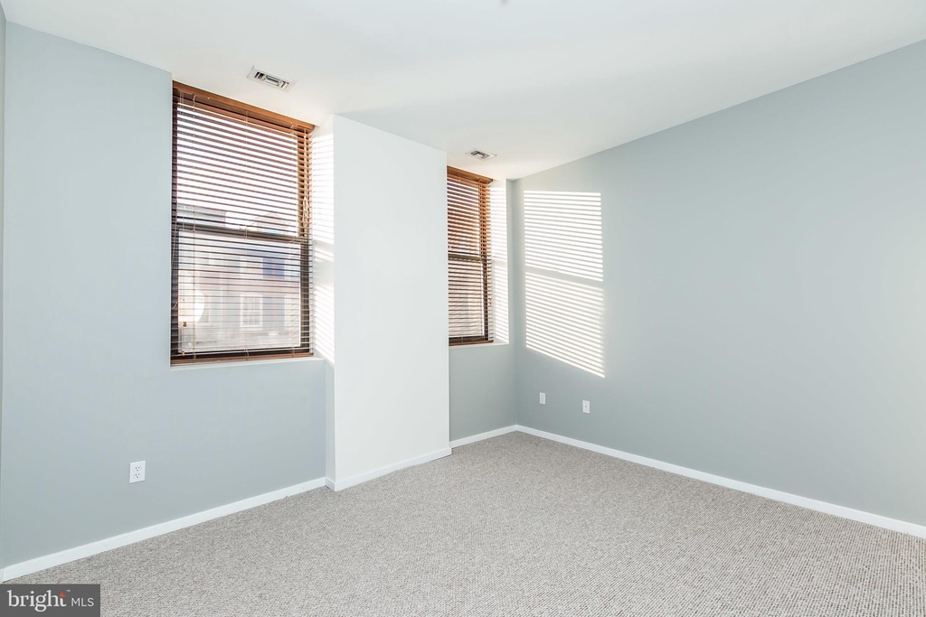 1211 Light Street - Photo 10