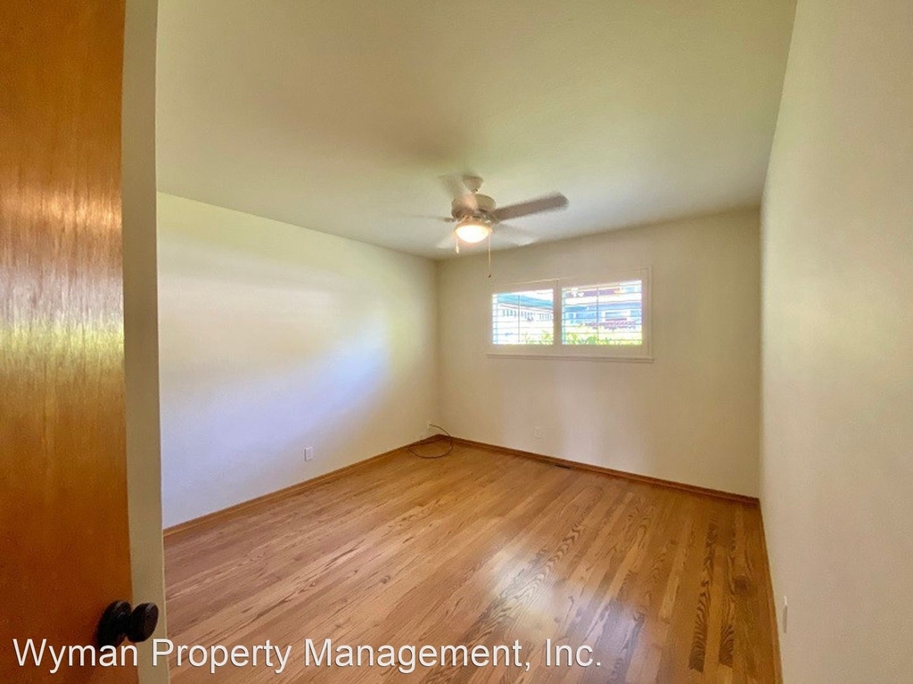 511 Montgomery Street - Photo 12