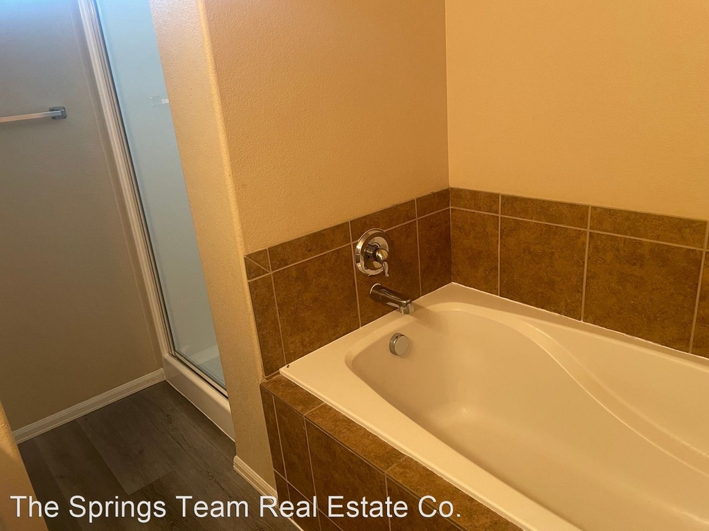5353 Canadian Rose View - Photo 11