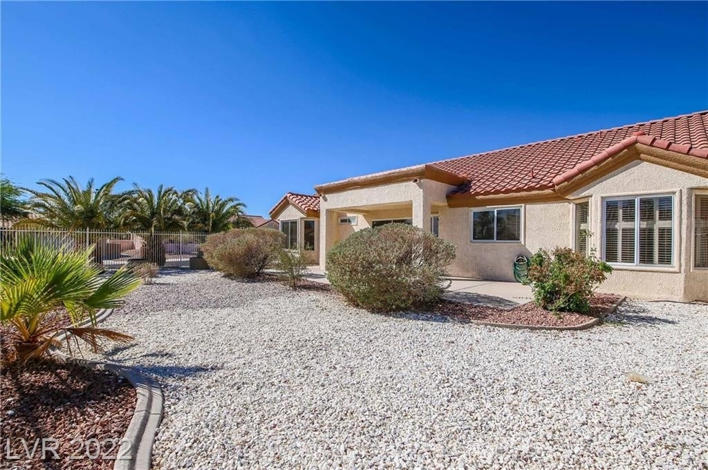 2400 Desert Glen Drive - Photo 33