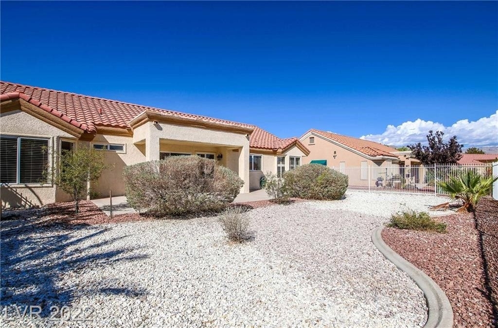 2400 Desert Glen Drive - Photo 32