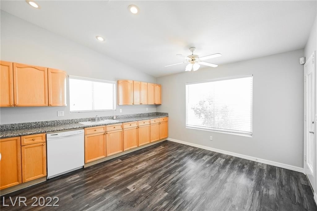 8036 Summer Harvest Avenue - Photo 17