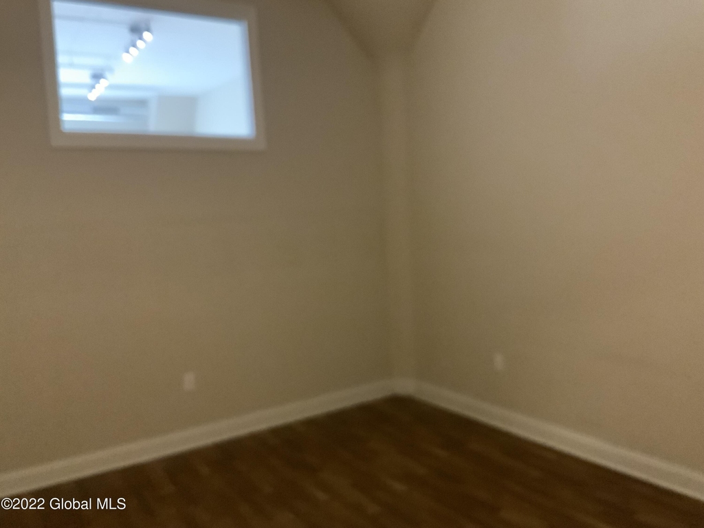 733 Broadway - Photo 6