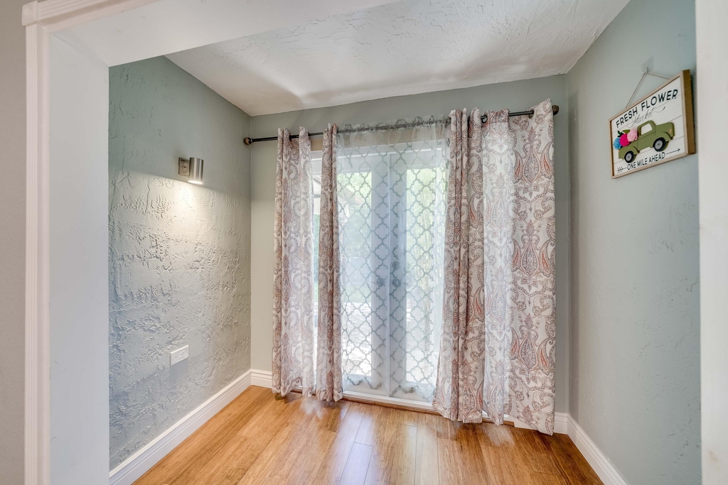 15061 Norfolk Lane - Photo 19