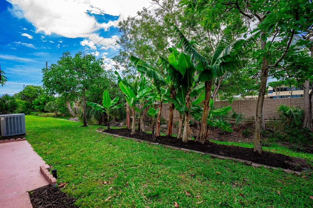 5300 Breadfruit Circle - Photo 31